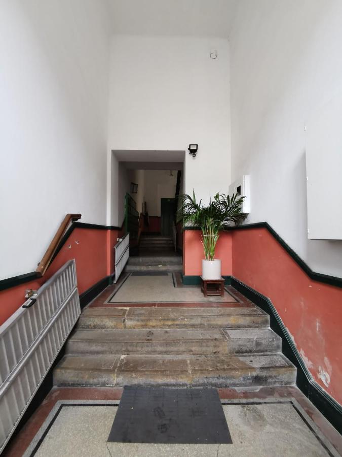 Dragonfly Apartment Near At The Castle Labyrinth Ii. Budapest Exterior foto